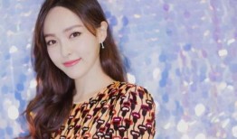 唐嫣爆料妈妈可爱视频,母女温馨互动引网友热议